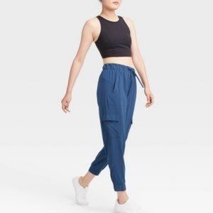 👖 NWT All in Motion Hidden-Pocket Jogger